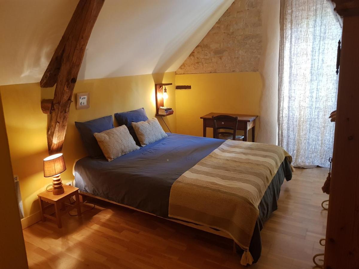 Le Moulin De Jules Et Akasha Bed & Breakfast Murat Eksteriør bilde