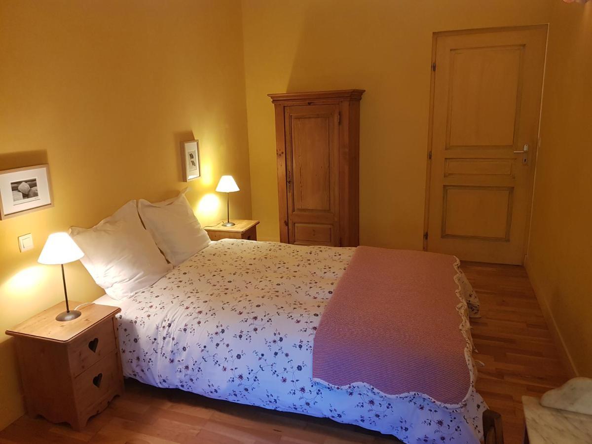 Le Moulin De Jules Et Akasha Bed & Breakfast Murat Eksteriør bilde