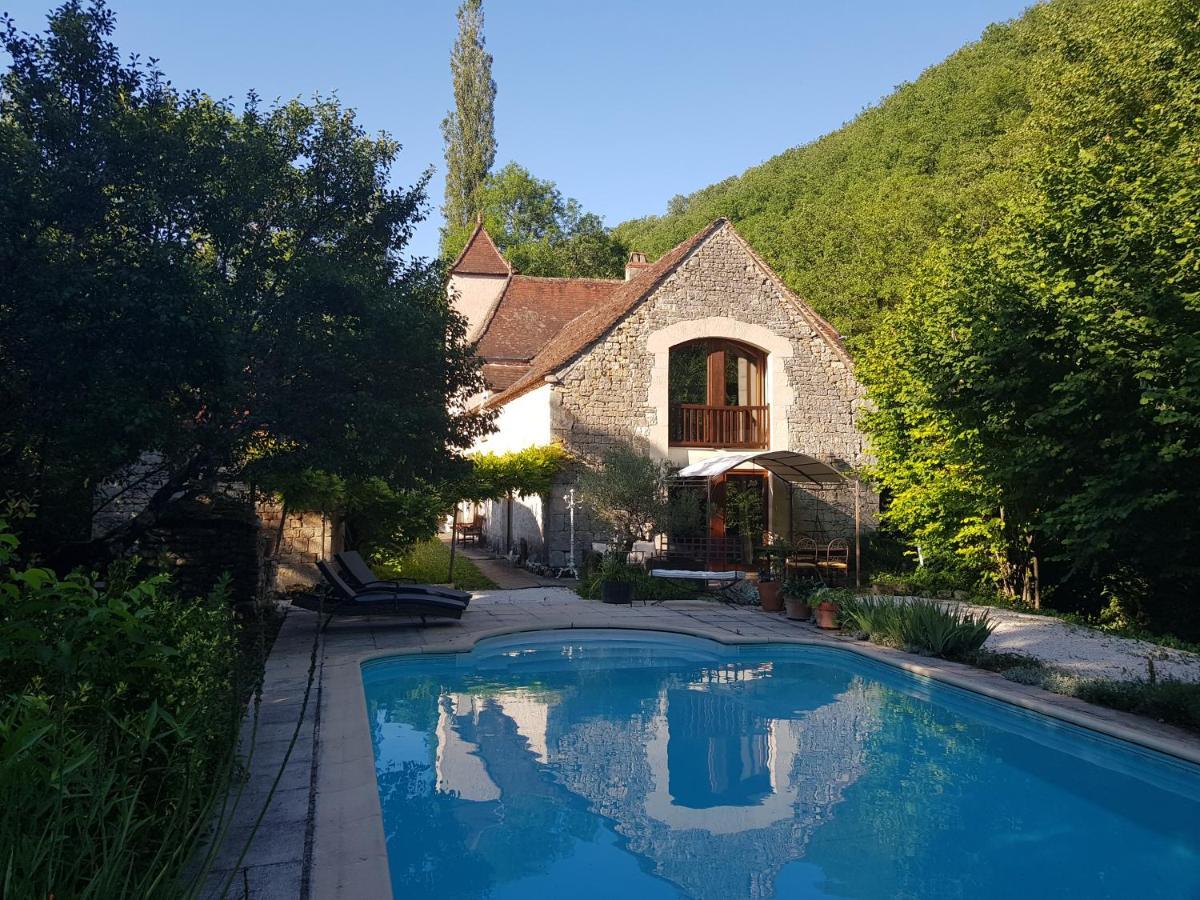 Le Moulin De Jules Et Akasha Bed & Breakfast Murat Eksteriør bilde